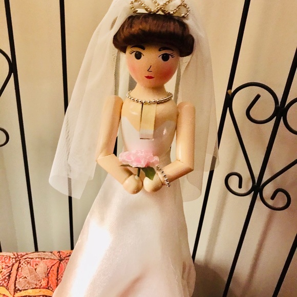 Bride and Groom Nutcracker. NEW. Tuxedo tails. - Picture 4 of 4